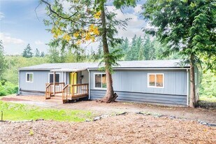 3702 14th Ave NW in Gig Harbor, WA - Building Photo