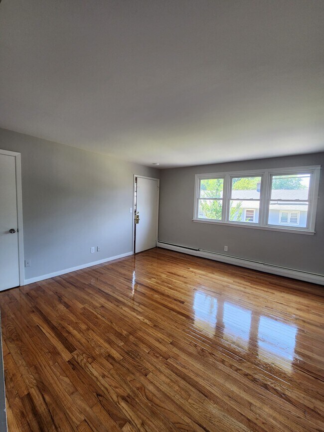 75 Weybosset St, Unit 1R in New Haven, CT - Building Photo - Building Photo
