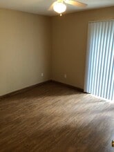 345 Whetherbine Way E in Tallahassee, FL - Building Photo - Building Photo