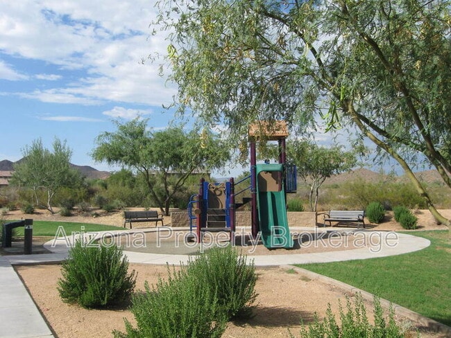 2364 W Dusty Wren Dr in Phoenix, AZ - Building Photo - Building Photo