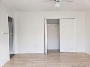 3689 NW 14th St in Miami, FL - Building Photo - Building Photo