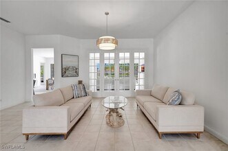 3727 Guadiato Ct in Naples, FL - Building Photo - Building Photo