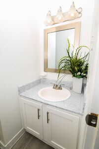 Spring Pine Apartments photo'