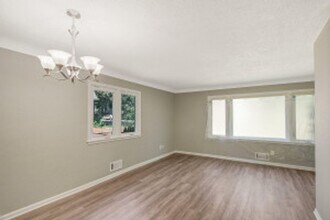 996 Fremont Ave E in St. Paul, MN - Building Photo - Building Photo