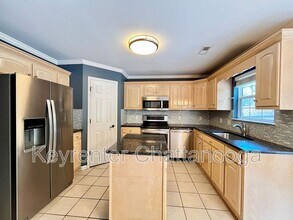 5775 Crooked Creek Dr in Ooltewah, TN - Building Photo - Building Photo
