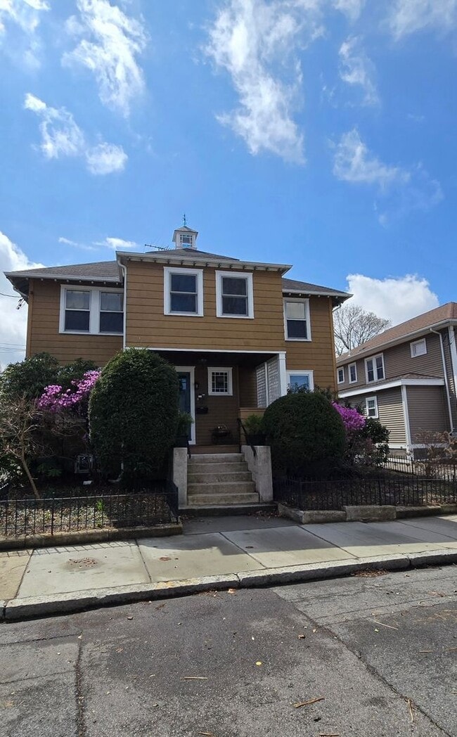 17 Elmira St in Boston, MA - Foto de edificio - Building Photo