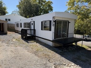 35 Brookdale Rd in Asheville, NC - Building Photo - Building Photo