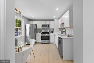 1324 Potomac Heights Dr in Fort Washington, MD - Building Photo - Building Photo