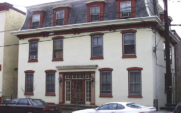 3944-3946  3948  50 Pine St in Philadelphia, PA - Building Photo - Building Photo