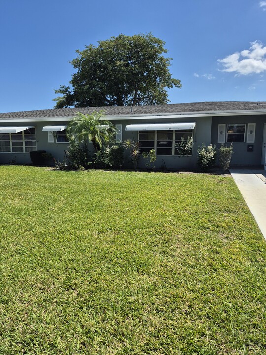 732 South Dr in Delray Beach, FL - Building Photo
