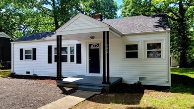 942 Halsey Ln in Richmond, VA - Building Photo - Building Photo