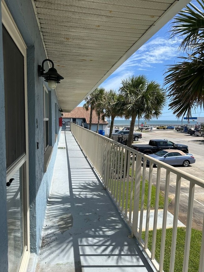 112 7th St S in Flagler Beach, FL - Building Photo - Building Photo