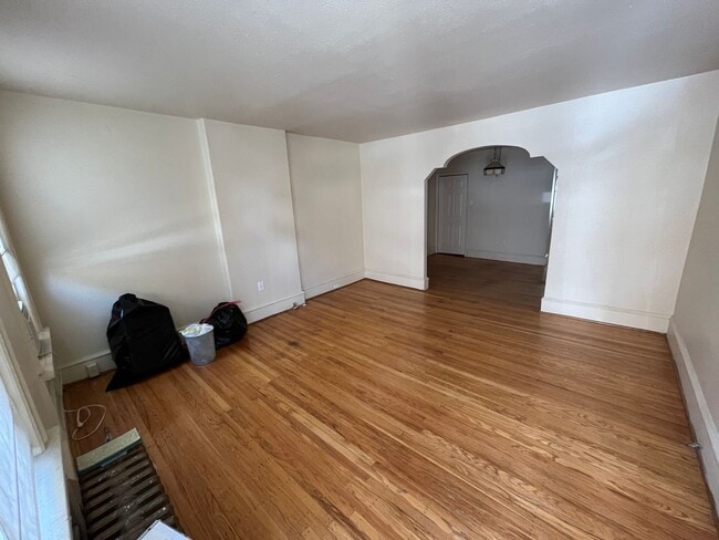 722 S Hutchinson St in Philadelphia, PA - Building Photo - Building Photo