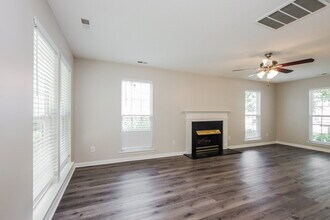 1854 Colin Creek Ln in Charlotte, NC - Building Photo - Building Photo