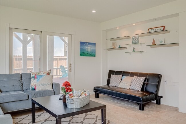 property at 510 Surf Oaks Dr