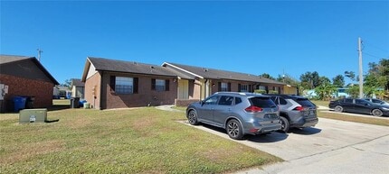 9542 Lake Park Dr in Thonotosassa, FL - Building Photo - Building Photo