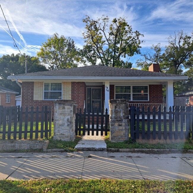 property at 1416 W 13th St