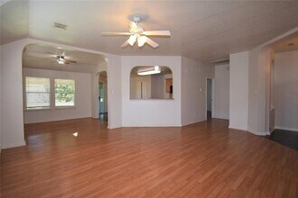15618 Lost Maples Dr in Sugar Land, TX - Building Photo - Building Photo