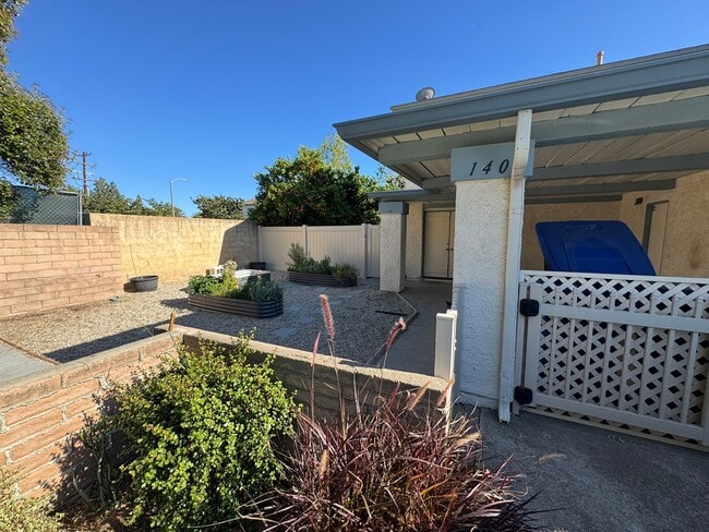 140 Spanish Moss Pl in Camarillo, CA - Foto de edificio - Building Photo