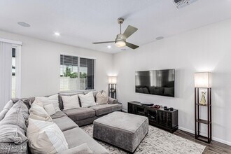 17478 W Paraiso Ln in Surprise, AZ - Building Photo - Building Photo