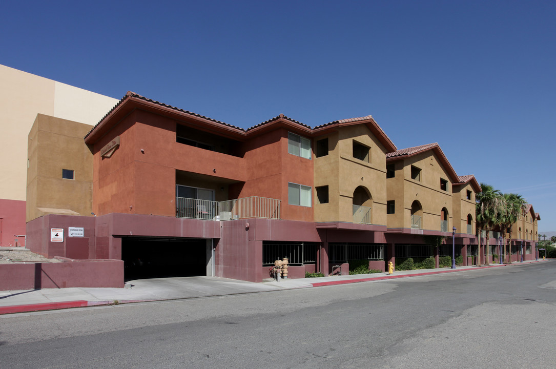 Cathedral Towne Villas in Cathedral City, CA - Building Photo