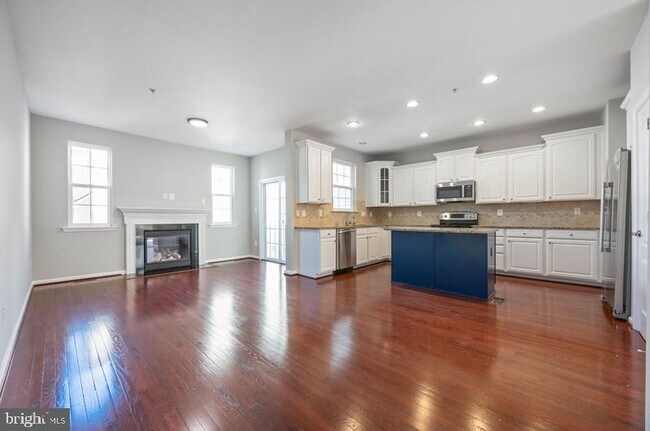 844 Oriole Ave in Glen Burnie, MD - Building Photo - Building Photo