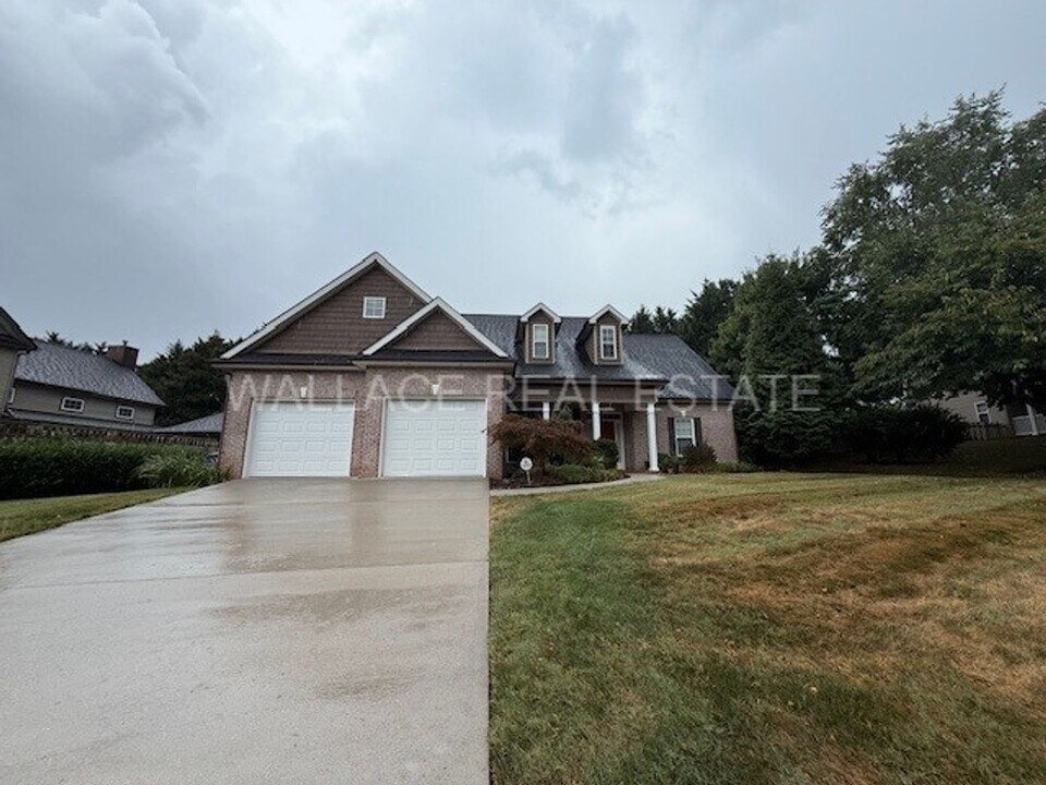 10912 Alvaros Ln in Knoxville, TN - Building Photo