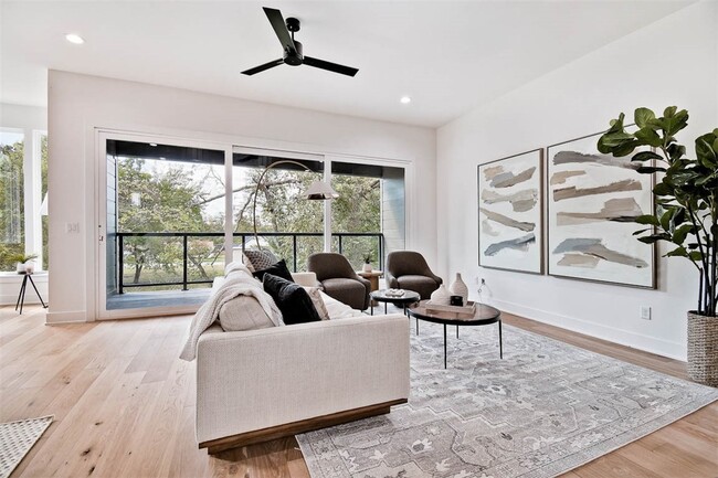 property at 212 NW 9th St