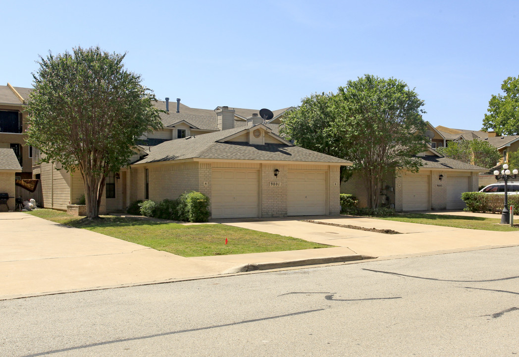 Copper Creek Duplexes in Austin, TX - Building Photo