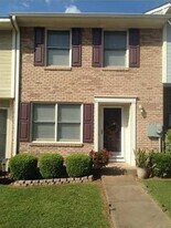5136 Falling Creek Ln in Birmingham, AL - Building Photo