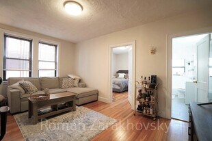 431 Broadway, Unit 22 in Somerville, MA - Building Photo