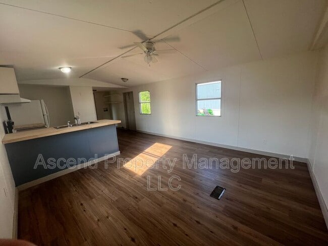 property at 41 El Fredda Ln