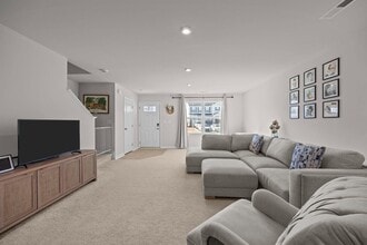 160 Day Song Ct in Lillington, NC - Building Photo - Building Photo