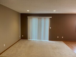 308 15th St NE in Mandan, ND - Building Photo - Building Photo