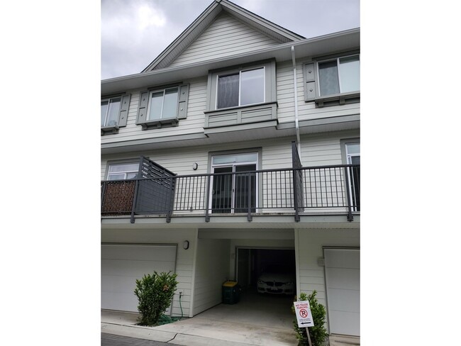property at 15850-85 85 Ave