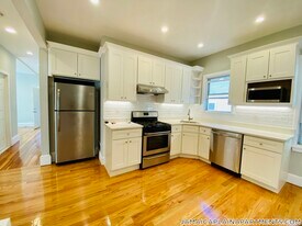 164 Hyde Park Ave in Boston, MA - Building Photo