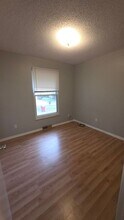 508 NE Johnston Dr in Blue Springs, MO - Building Photo - Building Photo
