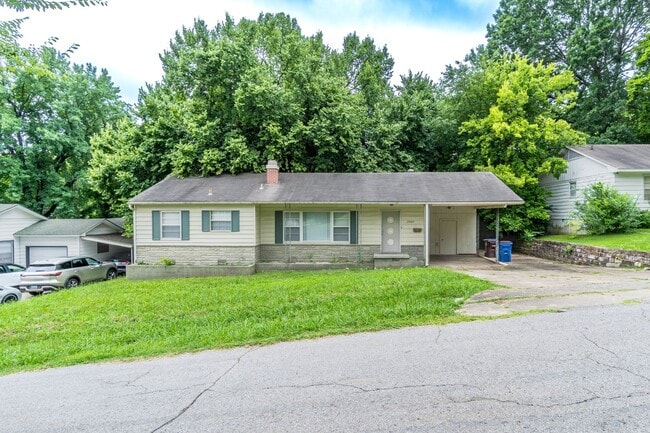 property at 2904 S Q St