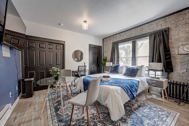 property at 1925 N Prospect Ave