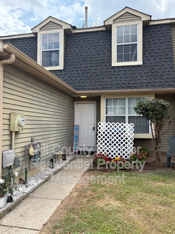 38 River Bank Dr in Florence, NJ - Building Photo - Building Photo