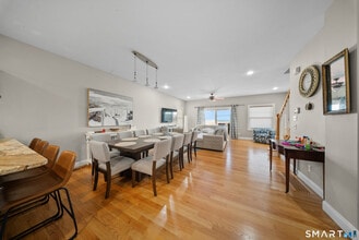 60 Hawthorne St in West Haven, CT - Building Photo - Building Photo