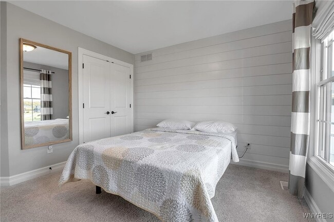 property at 5330 Holly Glen Ct