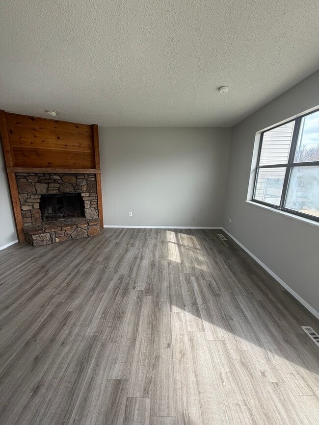 839 W Sunset St in Springfield, MO - Building Photo - Building Photo