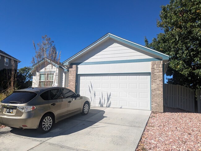 5616 S Quemoy Ct in Centennial, CO - Building Photo - Building Photo
