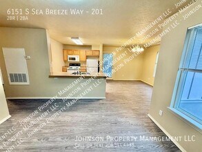6151 S Sea Breeze Way in Boise, ID - Building Photo - Building Photo