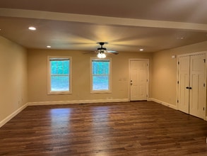 280 Sleepy Hollow Rd in Dahlonega, GA - Building Photo - Building Photo