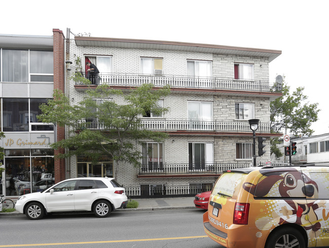 Le Beaubien in Montréal, QC - Building Photo - Building Photo