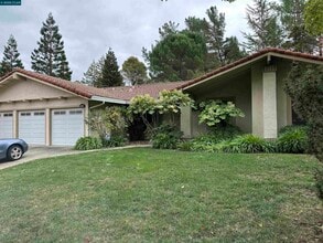 224 Lasso Cir in San Ramon, CA - Building Photo - Building Photo