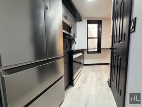 East 58th Street, Unit 1C in New York, NY - Foto de edificio - Building Photo