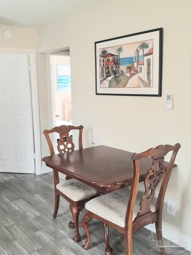 1018 N F St in Pensacola, FL - Building Photo - Building Photo